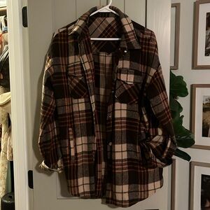 Oversized shacket. Brown plaid. Size M